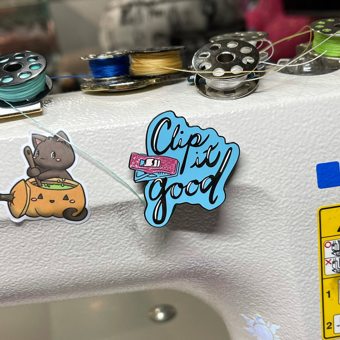 Clip it Good Glitter | 1.5” Machine Magnet