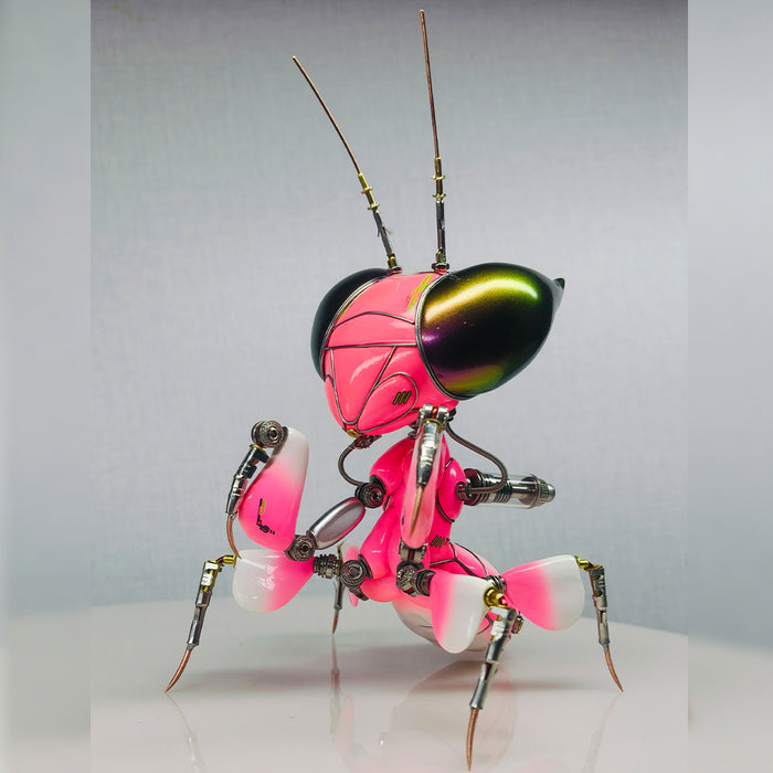 Cyberpunk Metal Mantis Model Insect Art Sculpture