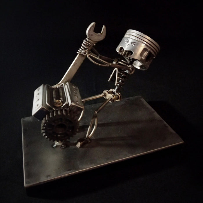 Steampunk Industrial Style Metal Long-teeth Repairman Figure Models 3D Handmade Assembled Model
