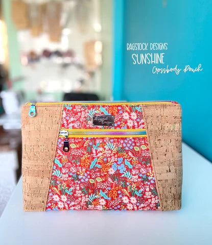Sunshine Crossbody Pouch by Bagstock Designs | Hardware Kit