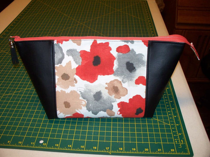 The Peek-A-Boo Beauty Bag - Paper Sewing Pattern