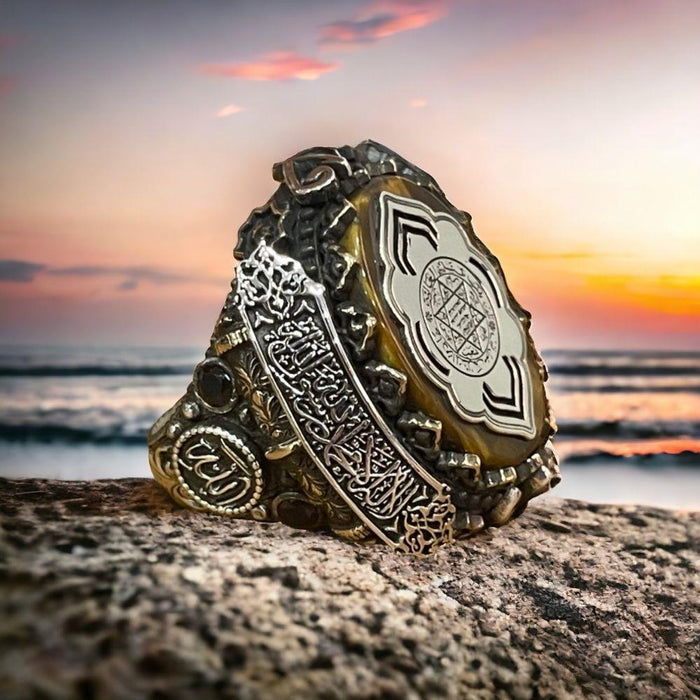 Turkish Sterling Silver Ring with Seal of Solomon is a bold and meaningful piece crafted for those who appreciate faith-inspired design and traditional artistry.