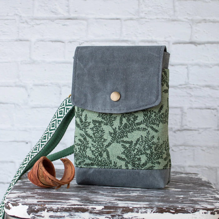 Vignette Phone Crossbody Bag by Hold It Right There | Hardware Kit